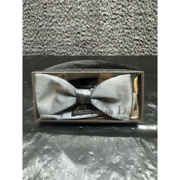 Christian Dior‎ Men's Adjustable Silk Bow Tie Light Gray 4.5